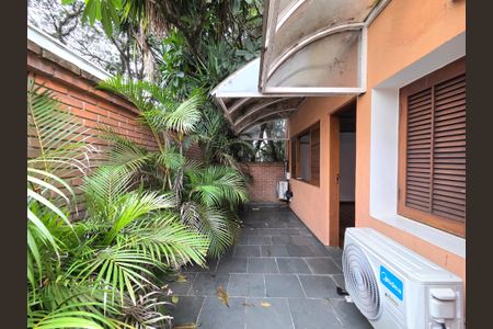 Casa à venda com 300m², 4 quartos e 2 vagasVaranda da Suíte 2