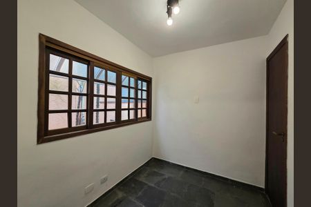Casa à venda com 300m², 4 quartos e 2 vagasSuíte