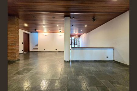 Casa à venda com 300m², 4 quartos e 2 vagasSala