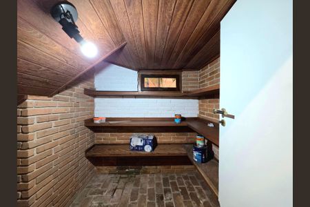 Casa à venda com 300m², 4 quartos e 2 vagasDepósito 