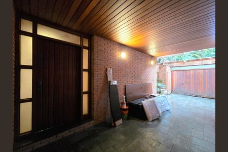 Casa à venda com 300m², 4 quartos e 2 vagasGaragem