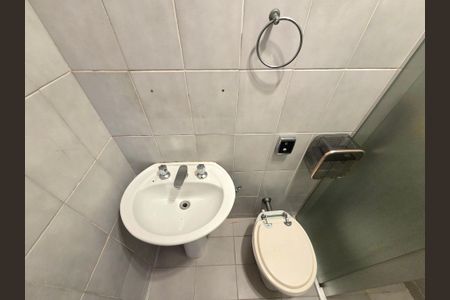 Casa à venda com 300m², 4 quartos e 2 vagasBanheiro da Suíte