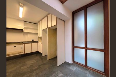 Casa à venda com 300m², 4 quartos e 2 vagasCozinha