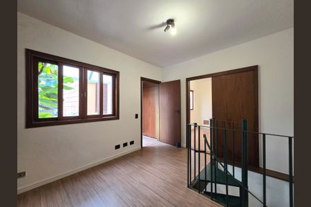 Casa à venda com 300m², 4 quartos e 2 vagasEscritório