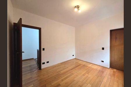 Casa à venda com 300m², 4 quartos e 2 vagasQuarto 1