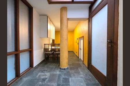 Casa à venda com 300m², 4 quartos e 2 vagasCopa