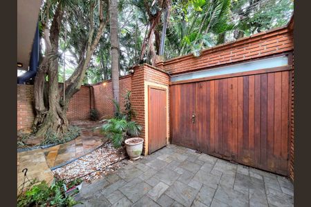 Casa à venda com 300m², 4 quartos e 2 vagasQuintal