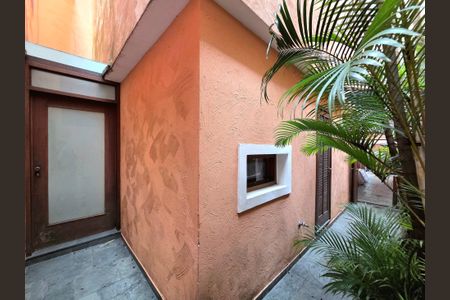 Casa à venda com 300m², 4 quartos e 2 vagasCorredor
