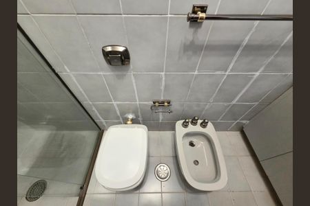 Casa à venda com 300m², 4 quartos e 2 vagasBanheiro Social