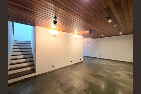 Casa à venda com 300m², 4 quartos e 2 vagasSala