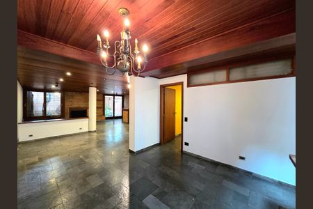 Casa à venda com 300m², 4 quartos e 2 vagasSala
