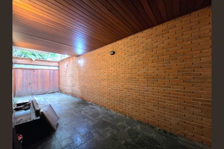 Casa à venda com 300m², 4 quartos e 2 vagasGaragem