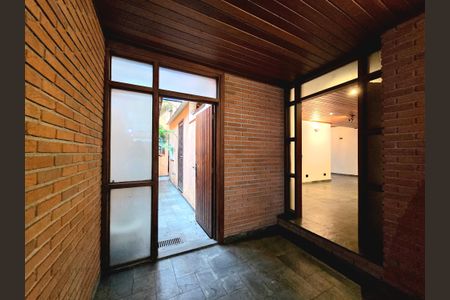 Casa à venda com 300m², 4 quartos e 2 vagasGaragem