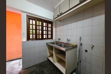 Casa à venda com 300m², 4 quartos e 2 vagasÁrea de Serviço
