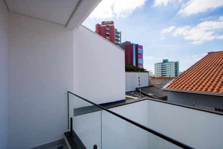 Casa à venda com 230m², 3 quartos e 4 vagas Casa à venda com 230m², 3 quartos e 4 vagasVaranda Suíte 2