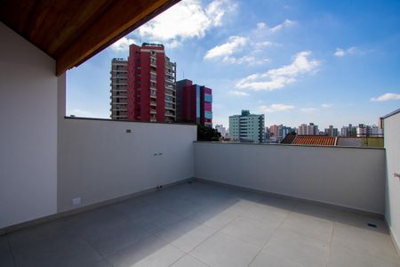 Casa à venda com 230m², 3 quartos e 4 vagas Casa à venda com 230m², 3 quartos e 4 vagasCobertura