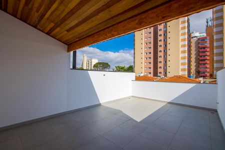 Casa à venda com 230m², 3 quartos e 4 vagas Casa à venda com 230m², 3 quartos e 4 vagasCobertura