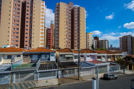 Casa à venda com 230m², 3 quartos e 4 vagas Casa à venda com 230m², 3 quartos e 4 vagasVista