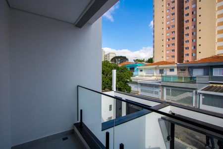 Casa à venda com 230m², 3 quartos e 4 vagas Casa à venda com 230m², 3 quartos e 4 vagasVaranda Suíte 1