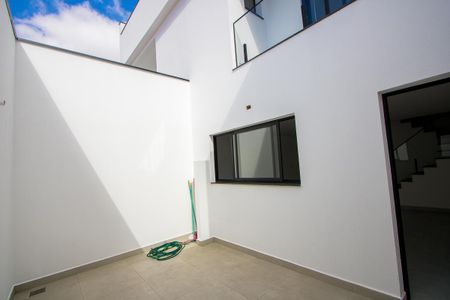 Casa à venda com 230m², 3 quartos e 4 vagas Casa à venda com 230m², 3 quartos e 4 vagasÁrea de serviço