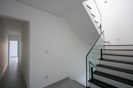 Casa à venda com 230m², 3 quartos e 4 vagas Casa à venda com 230m², 3 quartos e 4 vagasCorredor