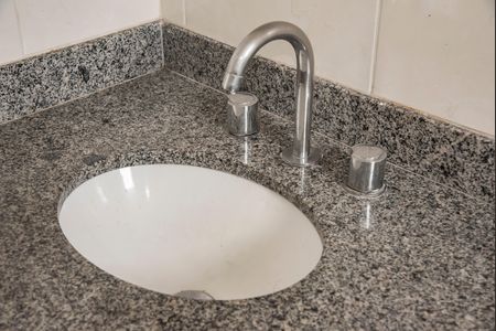 Apartamento à venda com 61m², 2 quartos e 1 vagaBanheiro Social