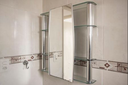 Apartamento à venda com 61m², 2 quartos e 1 vagaBanheiro Social