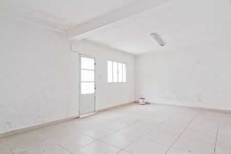 Casa à venda com 405m², 2 quartos e 4 vagasEdícula