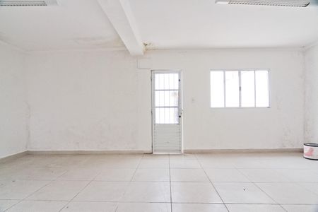 Casa à venda com 405m², 2 quartos e 4 vagasEdícula