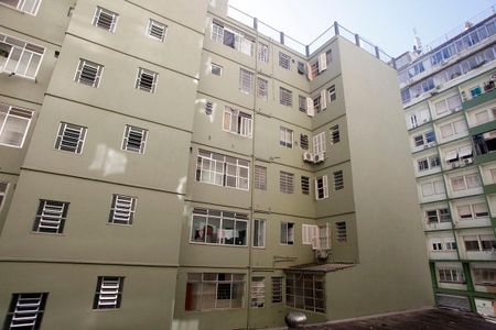 Apartamento à venda com 86m², 2 quartos e sem vagaCozinha + Área de Serviço Vista