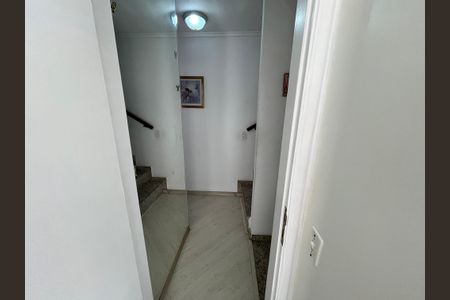 Casa de condomínio à venda com 85m², 3 quartos e 1 vagaCorredor Primeiro Andar