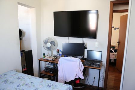 Apartamento à venda com 86m², 3 quartos e 2 vagasQuarto 2