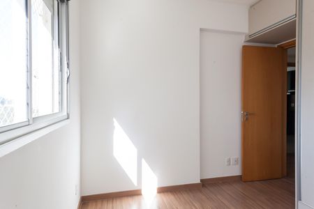 Quarto 2 de apartamento para alugar com 3 quartos, 84m² em Vila da Serra, Nova Lima