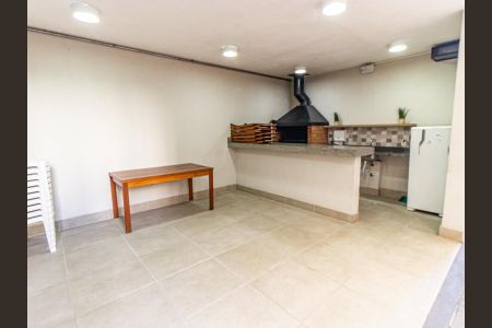 Apartamento à venda com 40m², 2 quartos e sem vagaÁrea comum - Churrasqueira