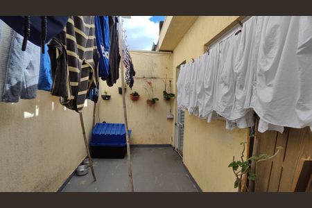 Casa à venda com 150m², 2 quartos e 2 vagasQuintal