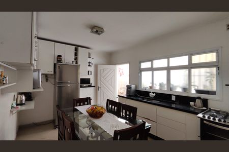 Casa à venda com 150m², 2 quartos e 2 vagasCozinha