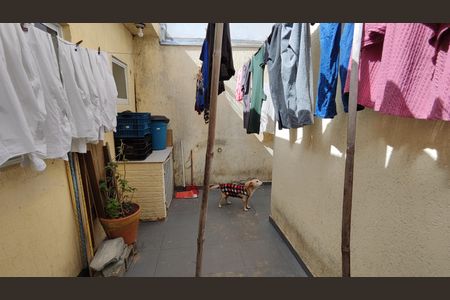 Casa à venda com 150m², 2 quartos e 2 vagasQuintal