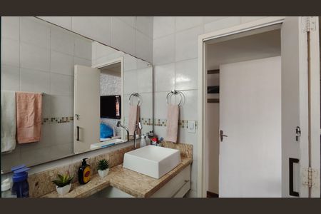 Casa à venda com 150m², 2 quartos e 2 vagasBanheiro