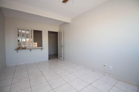 Casa para alugar com 400m², 6 quartos e 2 vagas Casa para alugar com 400m², 6 quartos e 2 vagasQuarto 2