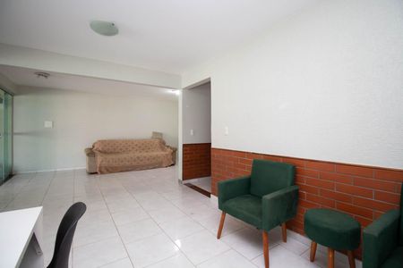 Casa para alugar com 400m², 6 quartos e 2 vagas Casa para alugar com 400m², 6 quartos e 2 vagasSala 1