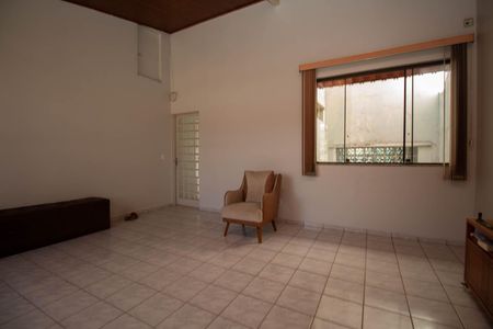 Casa para alugar com 400m², 6 quartos e 2 vagas Casa para alugar com 400m², 6 quartos e 2 vagasSala 2