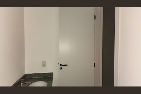 Apartamento à venda com 85m², 3 quartos e 2 vagas Apartamento à venda com 85m², 3 quartos e 2 vagasBanheiro da Suíte