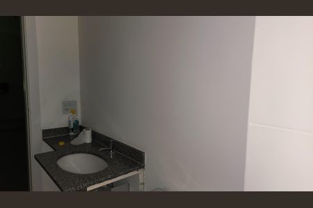 Apartamento à venda com 85m², 3 quartos e 2 vagas Apartamento à venda com 85m², 3 quartos e 2 vagasBanheiro Social