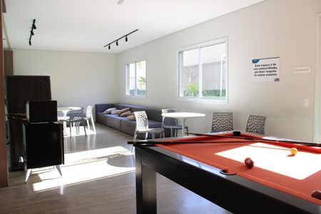 Apartamento à venda com 45m², 2 quartos e sem vagaÁrea comum - Salão de festas