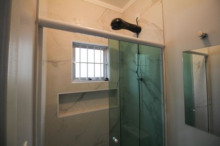 Casa à venda com 100m², 3 quartos e 2 vagasBanheiro Suite 2