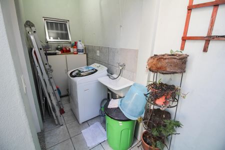 Casa à venda com 100m², 3 quartos e 2 vagasÁrea de Serviço