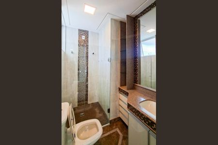 Apartamento à venda com 200m², 4 quartos e 3 vagasBanheiro da Suíte