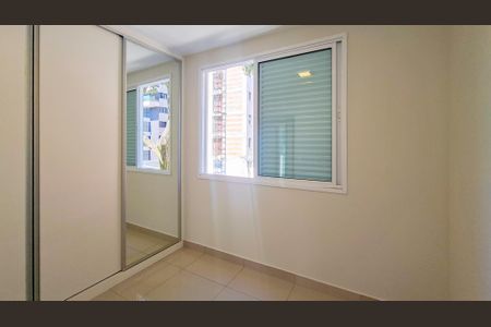 Apartamento à venda com 200m², 4 quartos e 3 vagasQuarto 2