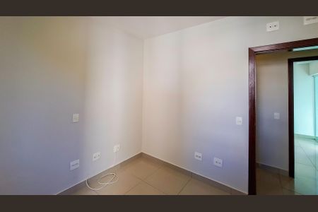 Apartamento à venda com 200m², 4 quartos e 3 vagasQuarto 2