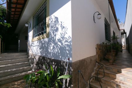 Casa à venda com 379m², 3 quartos e 1 vaga Casa à venda com 379m², 3 quartos e 1 vagaÁrea comum